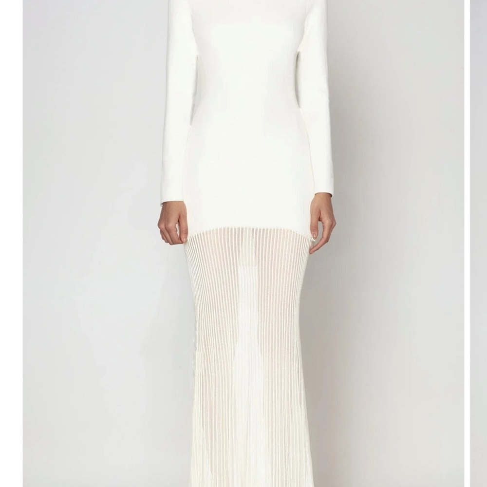 Elegant White Long Sleeve Dress